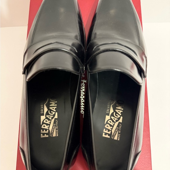 NEW w/Box Salvatore Ferragamo Lionel Loafers 10.5 EE Nero Calf 1,090$ MSRP BNWB main image 7
